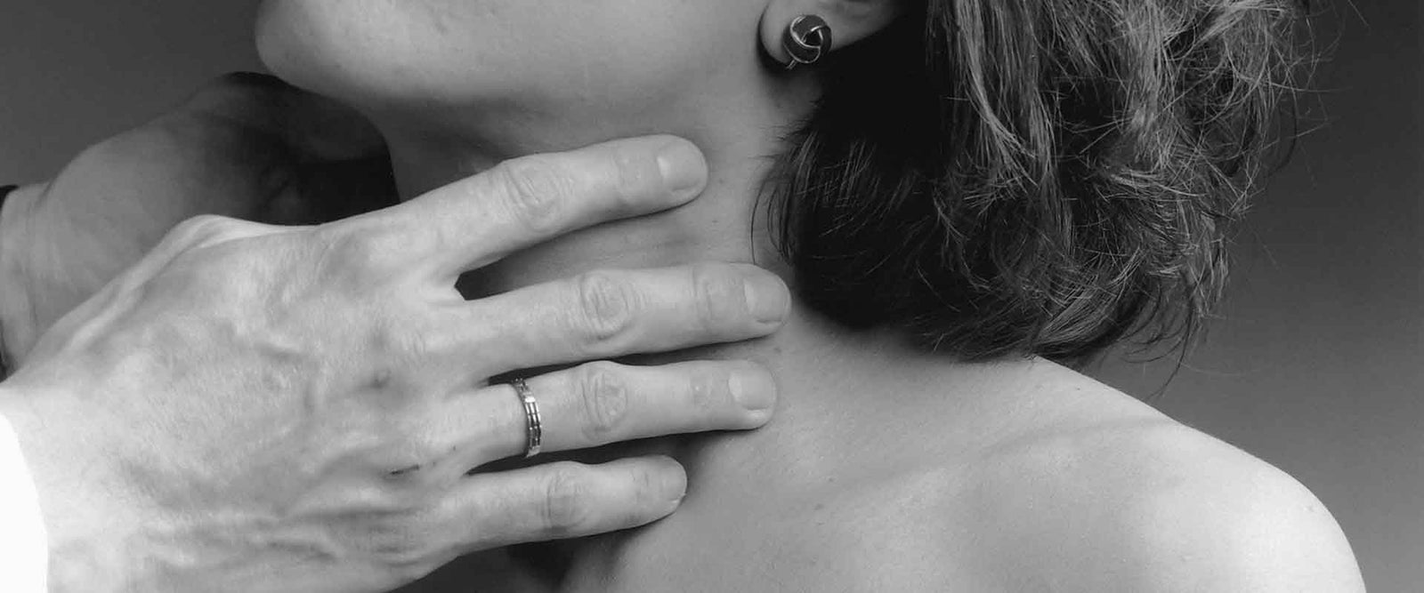 Symptom på halsfluss